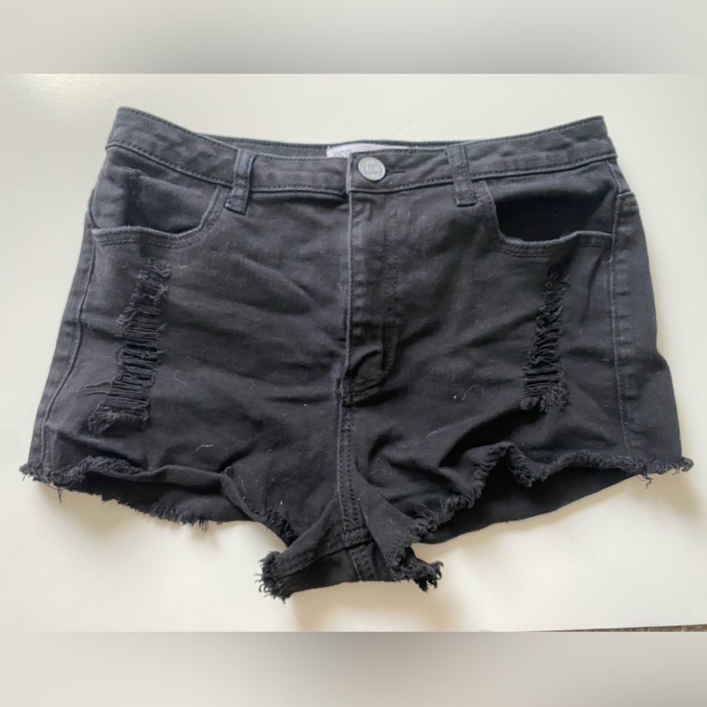 RSQ black jean shorts